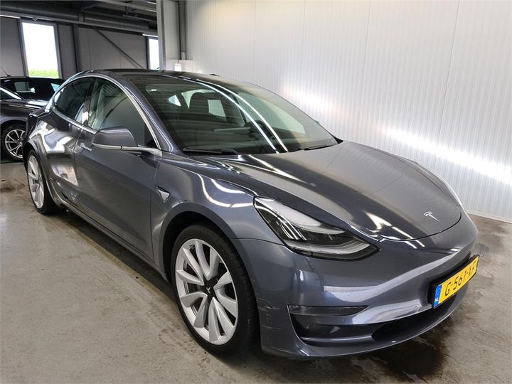 Tesla 3 (2019)