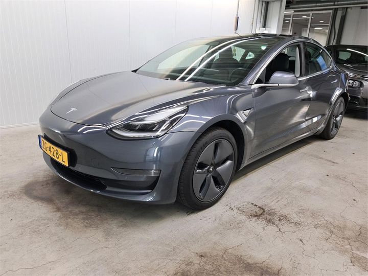 Tesla 3 (2019)