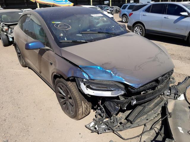 Tesla Model x (2017)