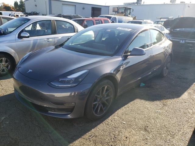 Tesla Model 3 (2022)