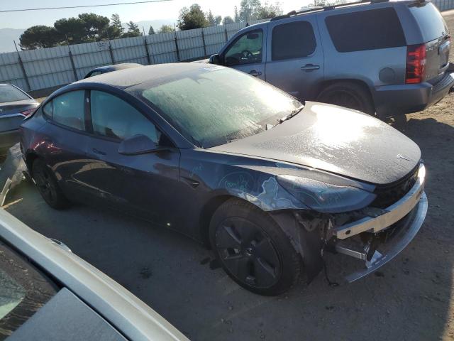 Tesla Model 3 (2022)