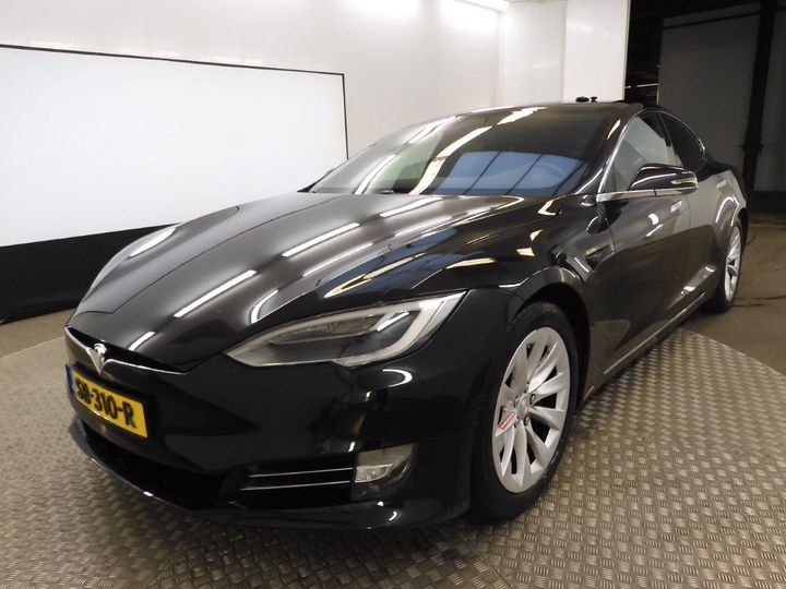 Tesla Model s (2018)