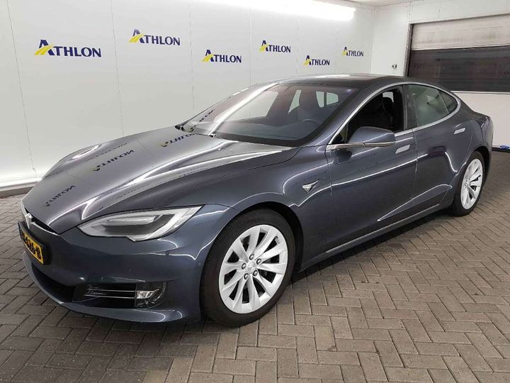 Tesla Model s (2017)