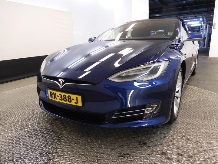 Tesla Model s (2017)