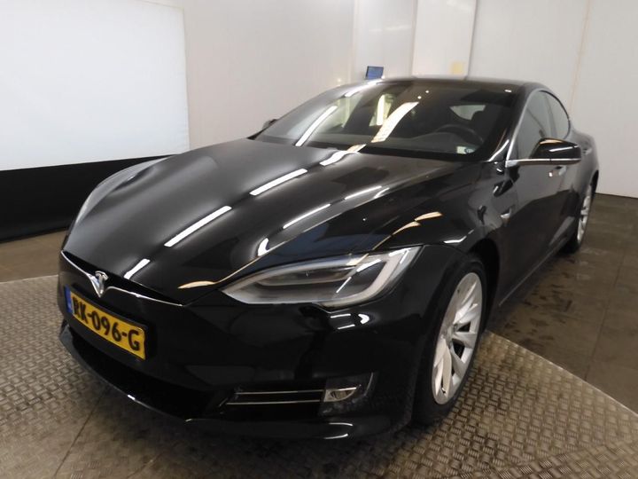 Tesla Model s (2017)