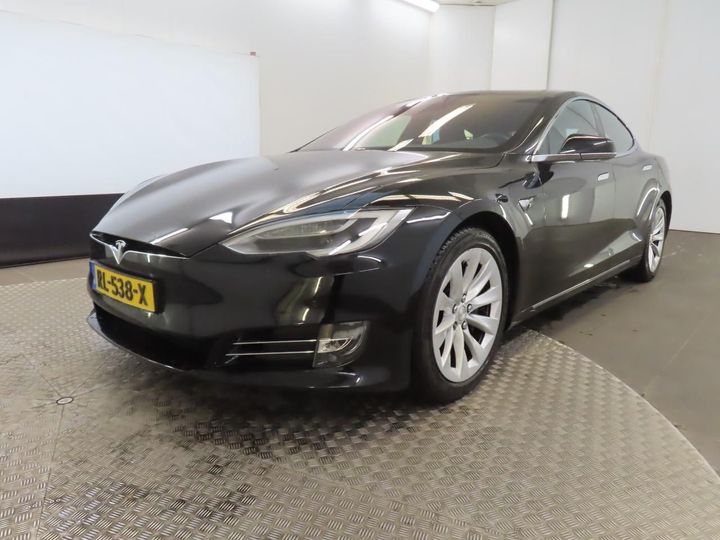 Tesla Model s (2017)