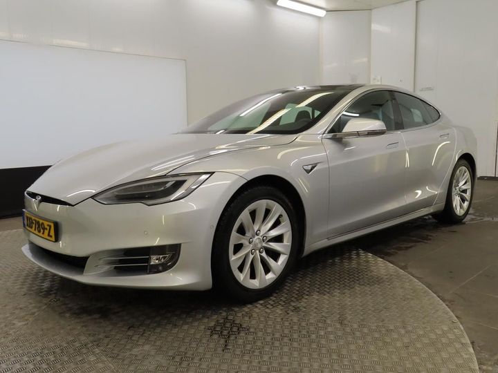 Tesla Model s (2018)