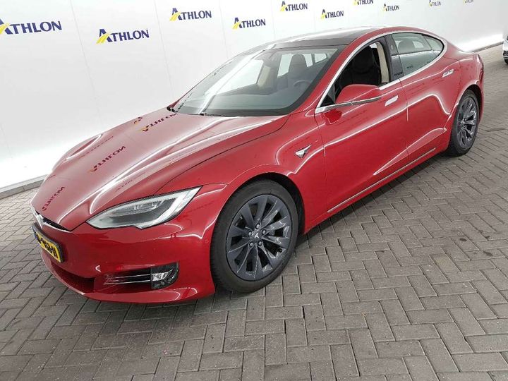 Tesla Model s (2018)