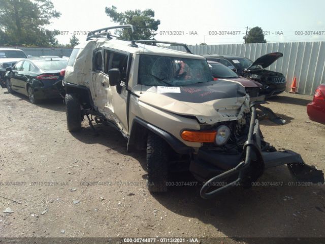 Toyota Fj cruiser (2010)