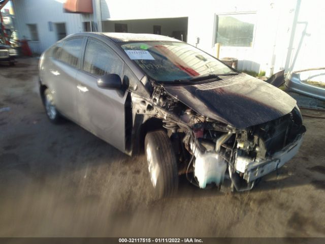Toyota Prius plug-in (2015)
