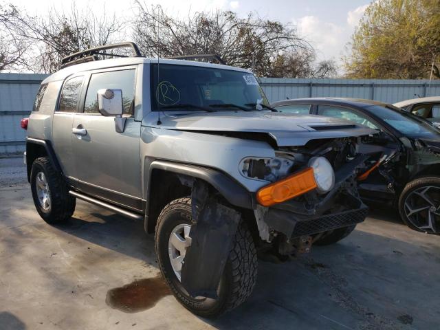 Toyota Fj cruiser (2010)