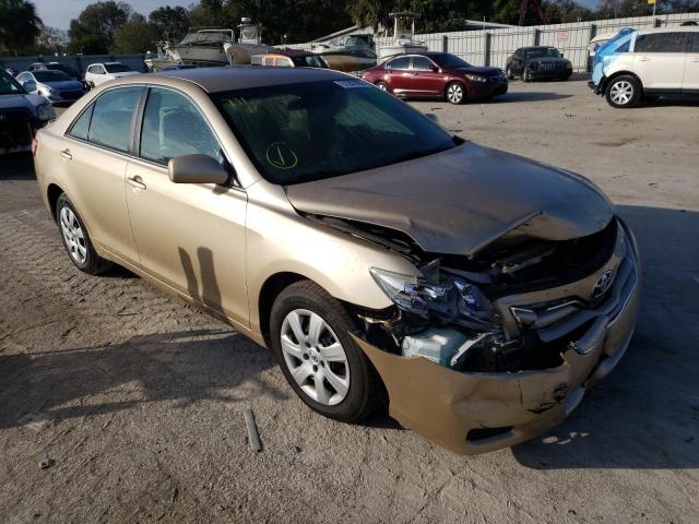 Toyota Camry base (2011)