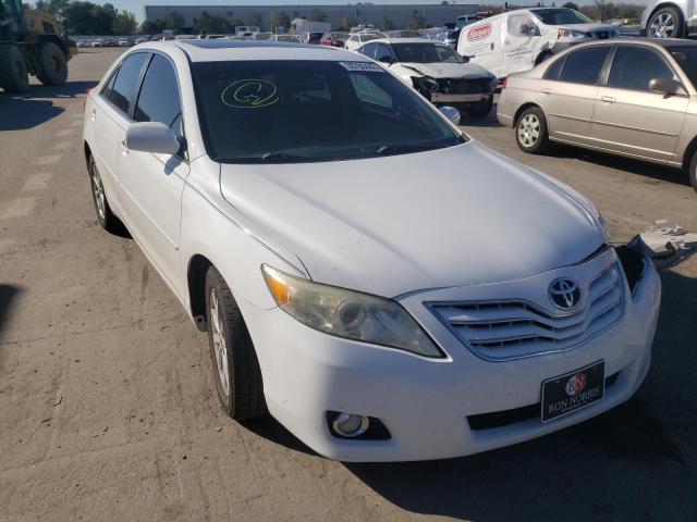 Toyota Camry base (2011)