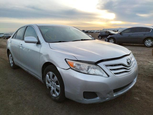 Toyota Camry base (2011)