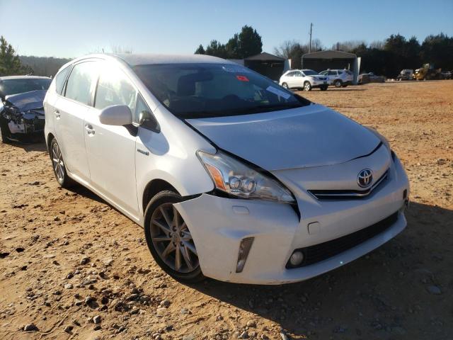 Toyota Prius v (2014)