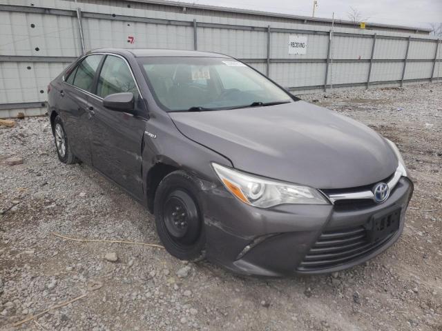 Toyota Camry hybr (2015)