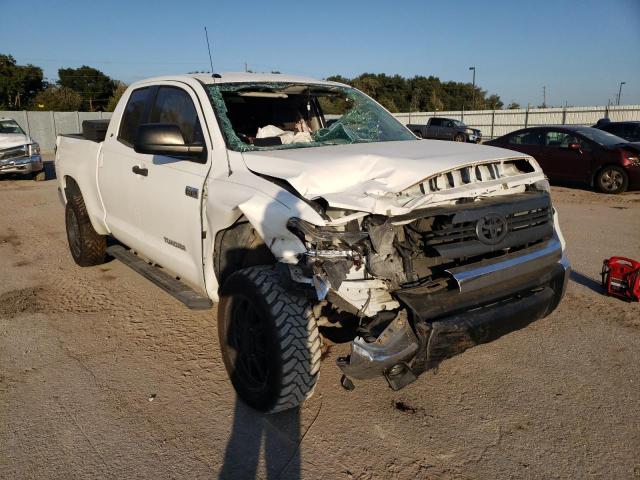 Toyota Tundra dou (2015)