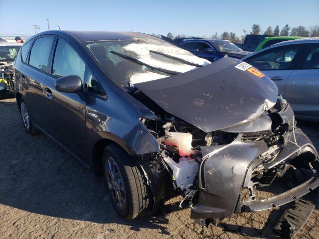 Toyota Prius v (2017)
