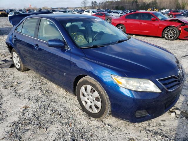 Toyota Camry base (2010)