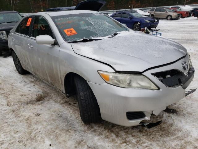 Toyota Camry base (2010)