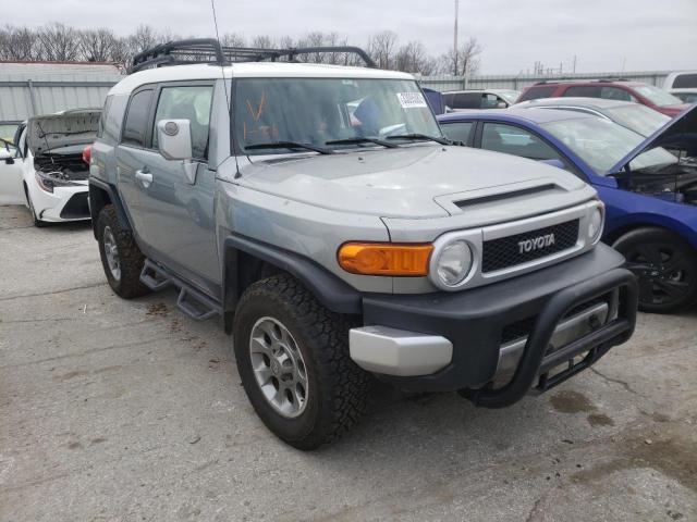 Toyota Fj cruiser (2011)