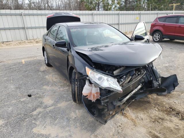 Toyota Camry base (2012)