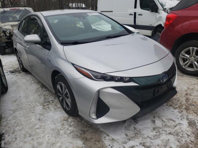 Toyota Prius prim (2017)
