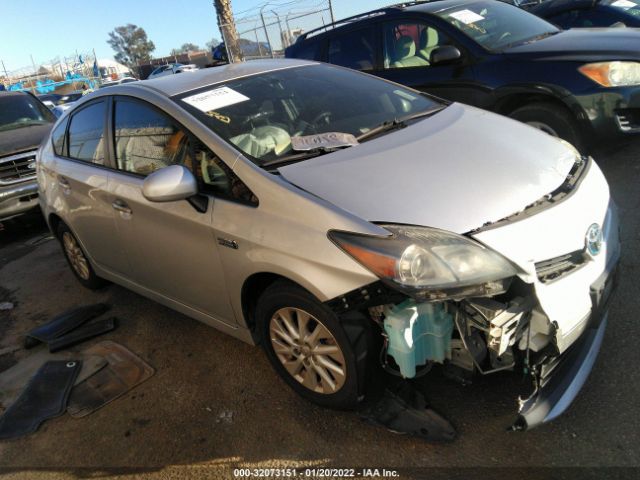 Toyota Prius plug-in (2012)