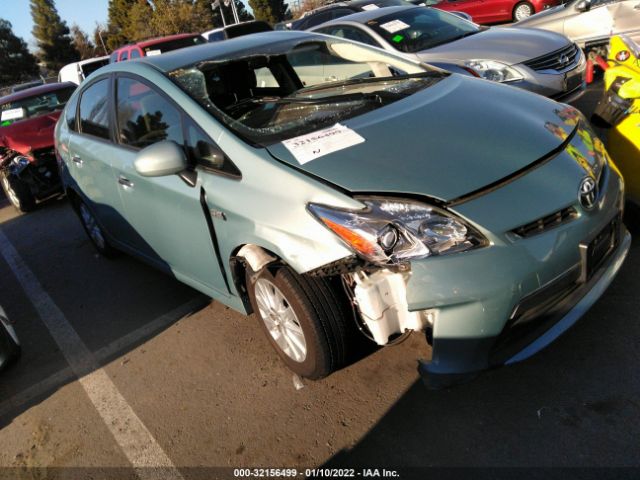 Toyota Prius plug-in (2014)