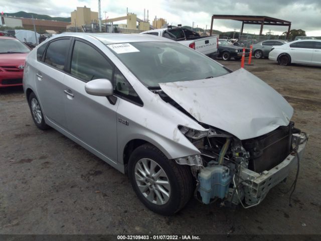 Toyota Prius plug-in (2014)