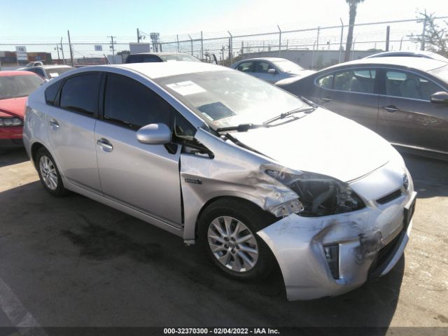 Toyota Prius plug-in (2013)