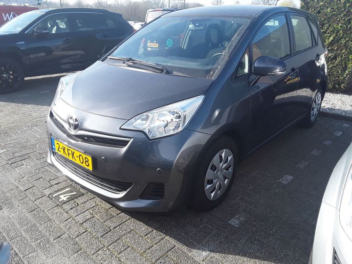 Toyota Verso-s (2013)