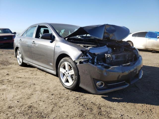 Toyota Camry hybrid (2014)