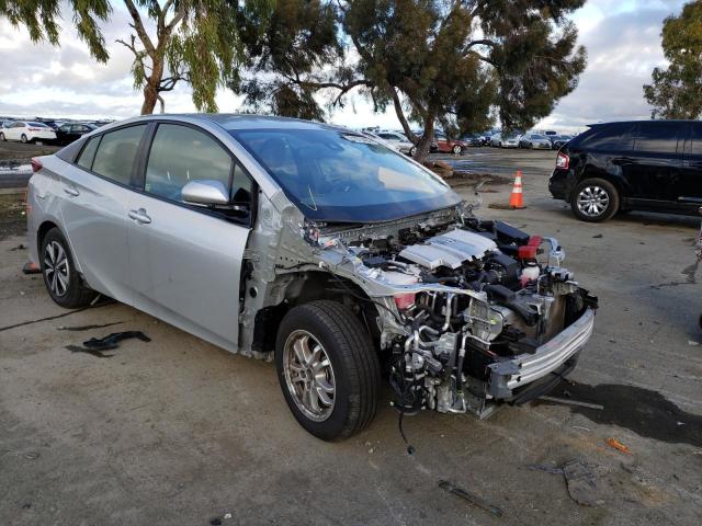 Toyota Prius prim (2017)