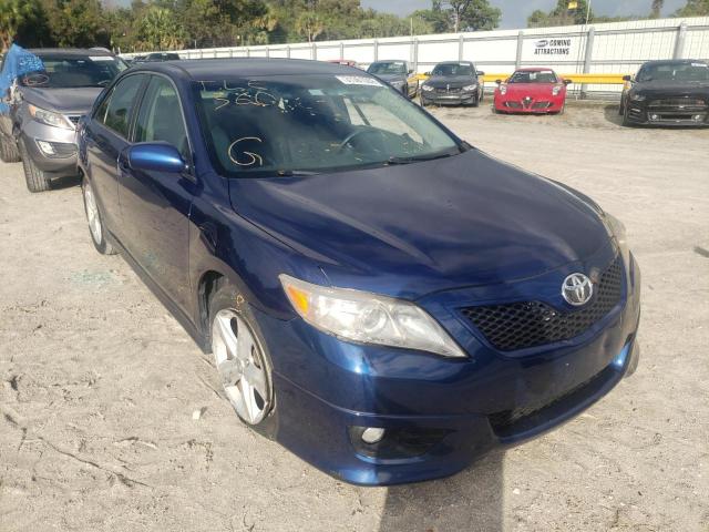 Toyota Camry base (2011)