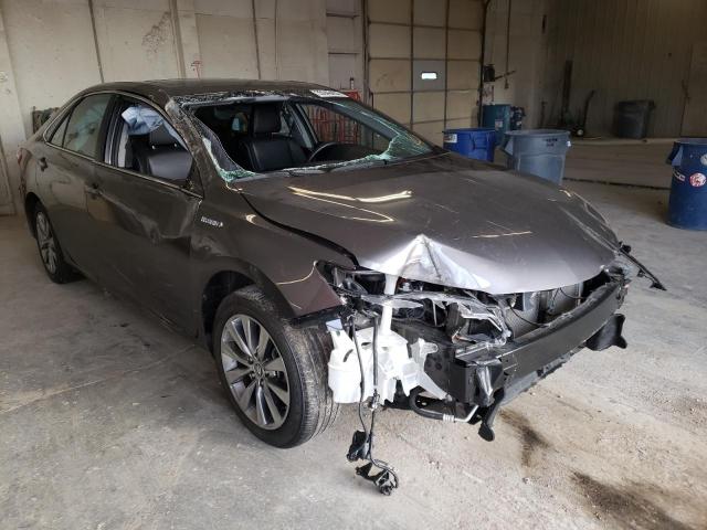 Toyota Camry hybr (2015)