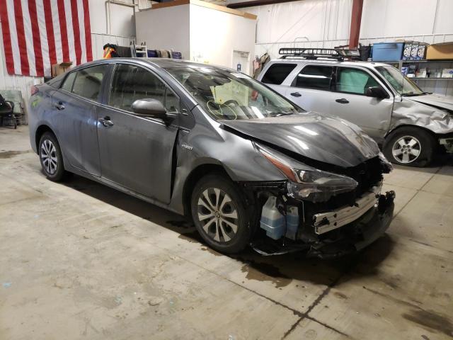 Toyota Prius le (2021)