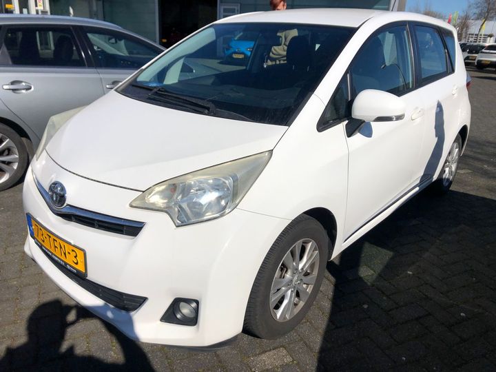 Toyota Verso-s (2012)