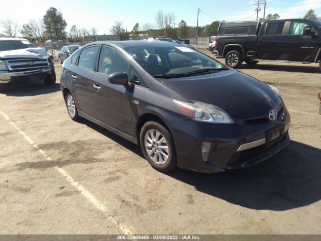 Toyota Prius plug-in (2012)