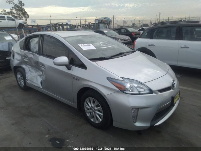 Toyota Prius plug-in (2013)