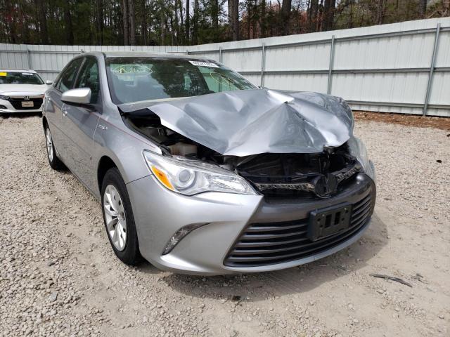 Toyota Camry hybr (2016)