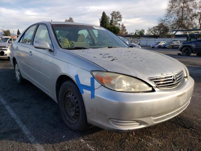 Toyota Camry le (2003)
