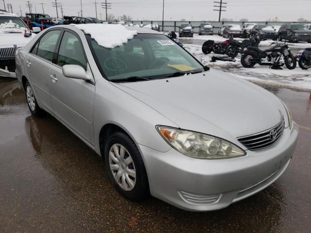 Toyota Camry le (2005)
