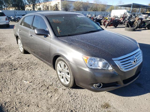 Toyota Avalon xl (2010)