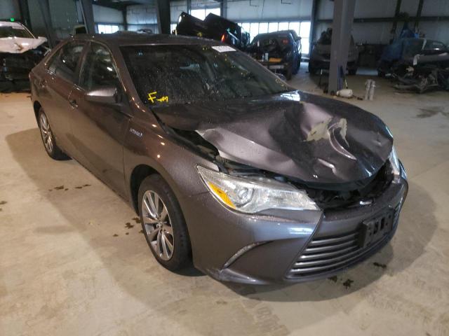 Toyota Camry hybr (2015)