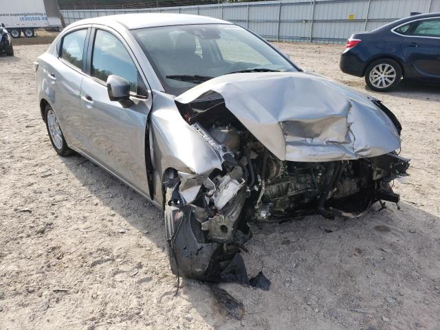 Toyota Scion ia (2016)