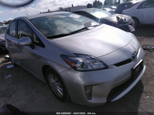 Toyota Prius plug-in (2015)