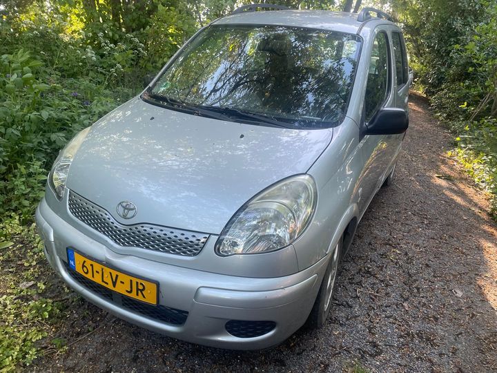 Toyota Yaris verso (2003)