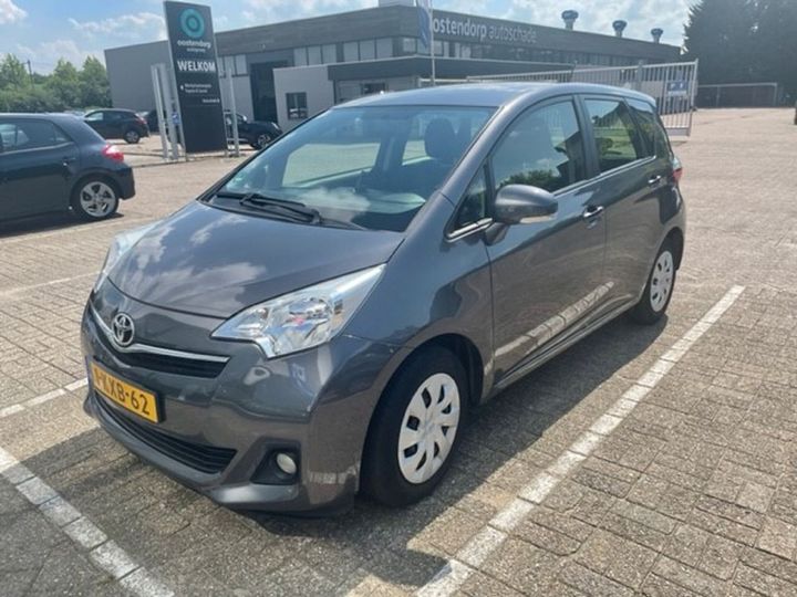 Toyota Verso-s (2013)