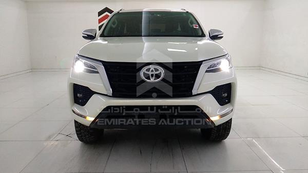 Toyota Fortuner (2021)